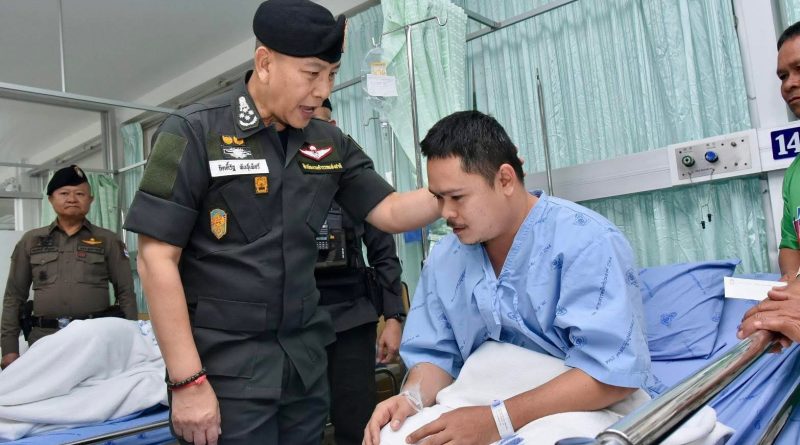 ผบ.ตร. เยี่ยม ตชด.แนวหน้า บาดเจ็บจากเหตุปะทะ #ชายแดนไทยกัมพูชา