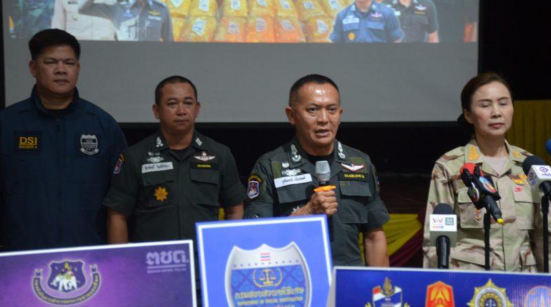 บก.ตชด.ภาค 2 แถลงข่าว ตรวจยึดจับกุมยาบ้าเกือบ 3 ล้านเม็ด