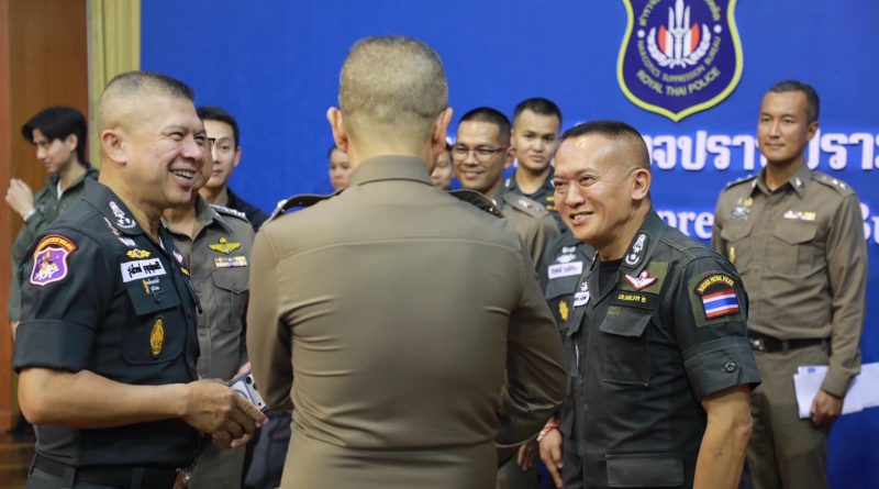 พล.ต.ต.วุฒิพงษ์ เย็นจิตต์ ผบก.ตชด.ภาค 2 ร่วมแถลงผลการปราบปรามเครือข่ายยาเสพติดของสำนักงานตำรวจแห่งชาติ ห้วง 8 เดือน จับกุมกว่า 180,000 คดี ยึดยาบ้า 915 ล้านเม็ด, ไอซ์ 34,116 กิโลกรัม, เฮโรอีน 756 กิโลกรัม อายัดทรัพย์ กว่า 7,100 ล้านบาท